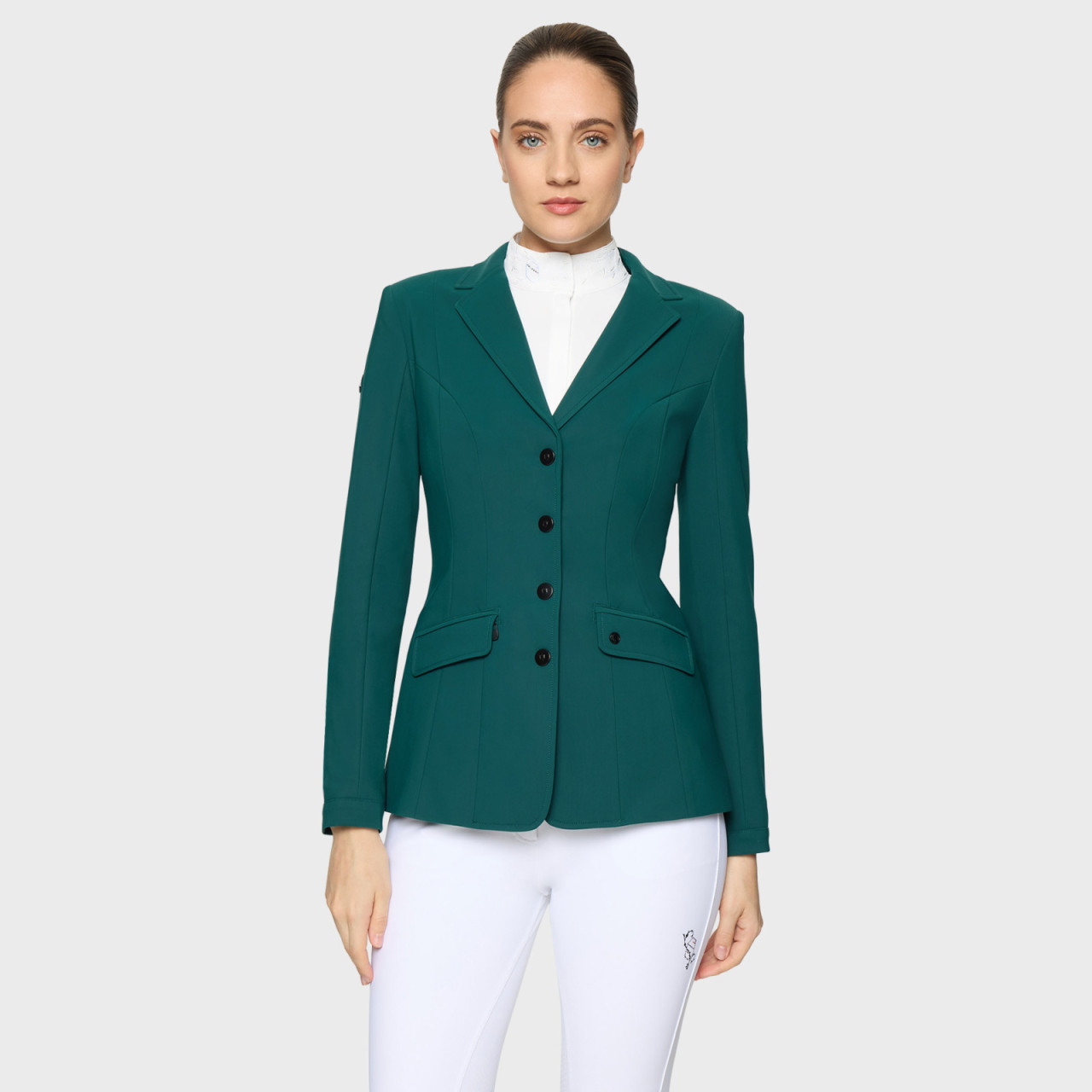 FW26-VERTICAL_FRIDA_HUNTER_GREEN_FACE.jpg