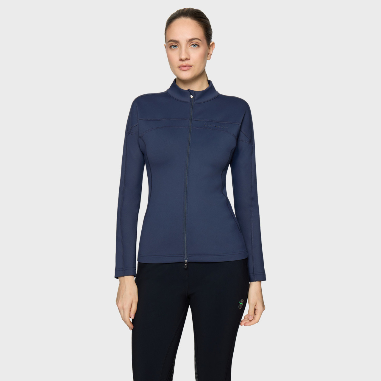 FW26-VERTICAL_EVELYA_COSMIC_BLUE_FACE.jpg