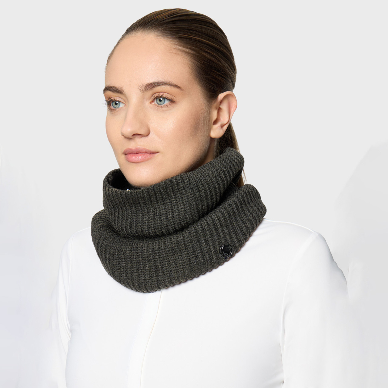 FW26-VERTICAL_ISADORA_DARK_FOREST_FACE.jpg