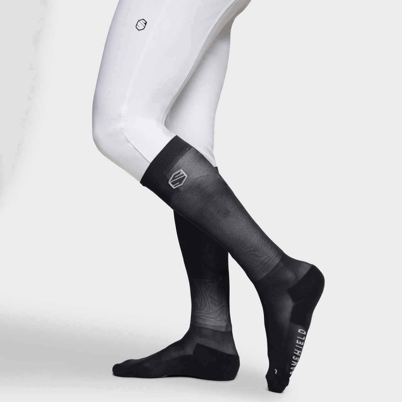 FW26-VERTICAL_BALZANE_TRIO_BLACK_FACE.jpg